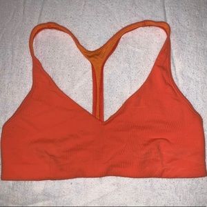 Lululemon top in Tangerine
